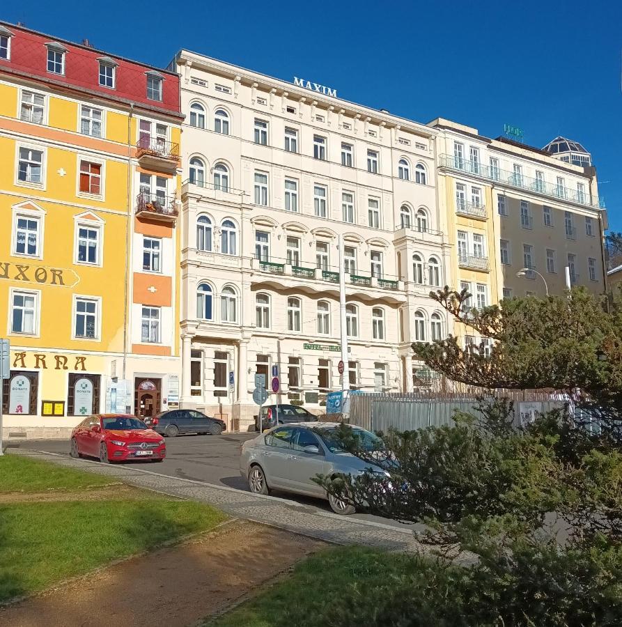 Hotel Maxim Marianske Lazne Exterior photo