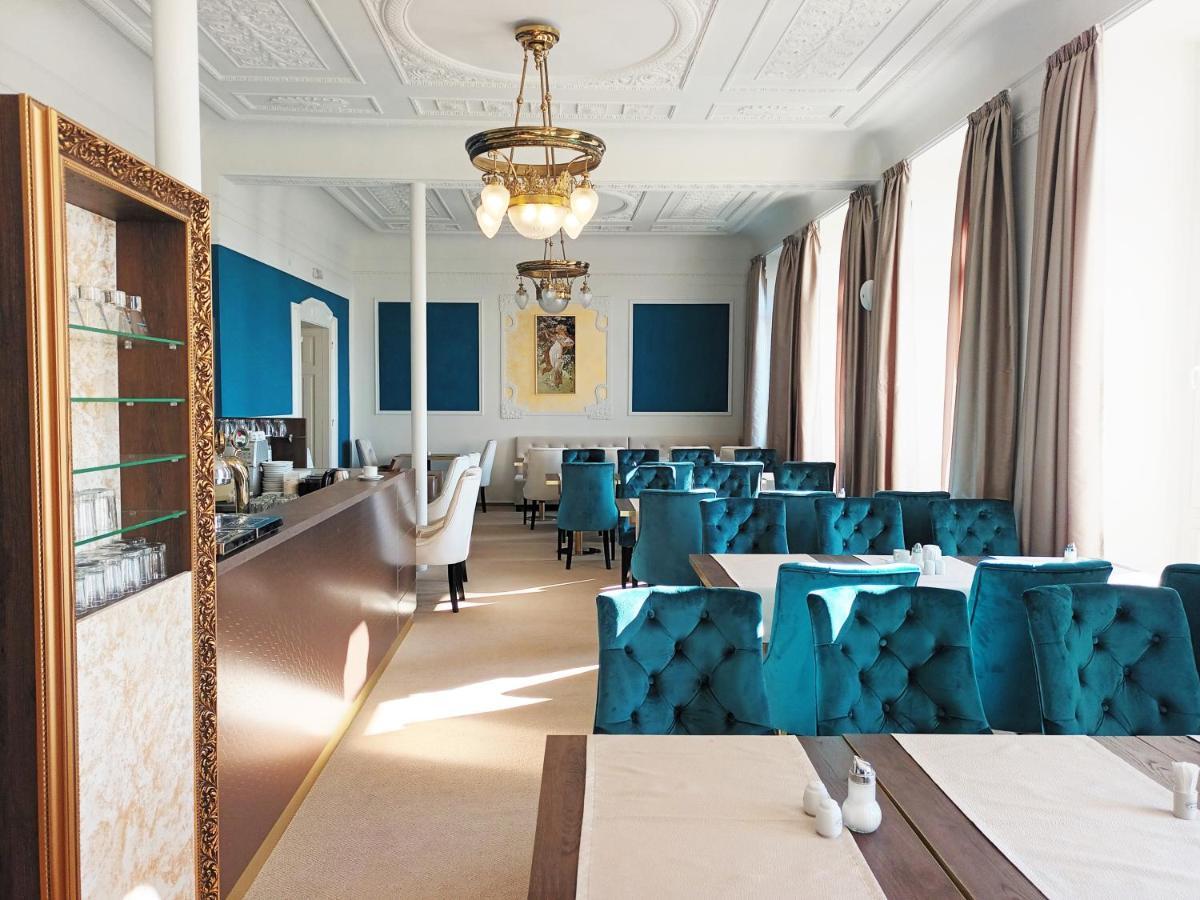 Hotel Maxim Marianske Lazne Exterior photo