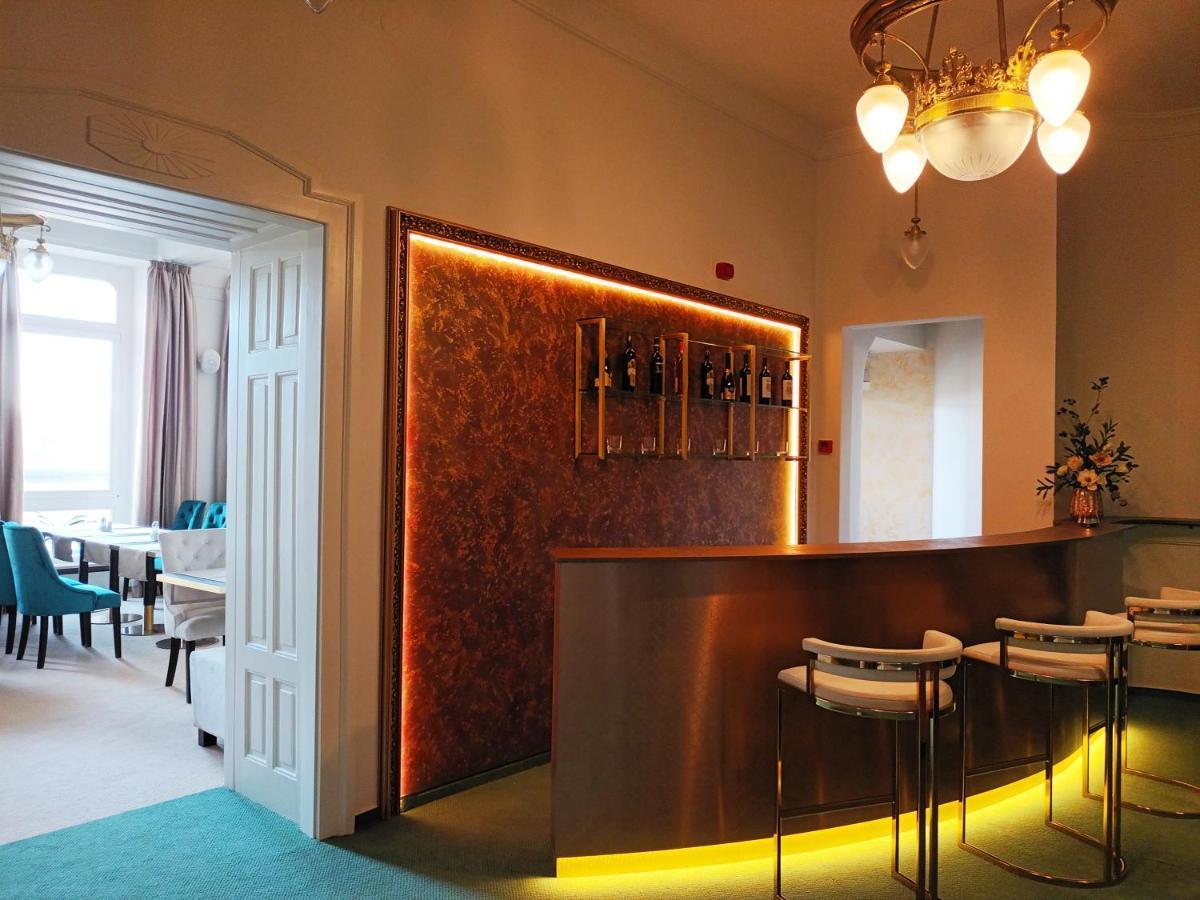 Hotel Maxim Marianske Lazne Exterior photo