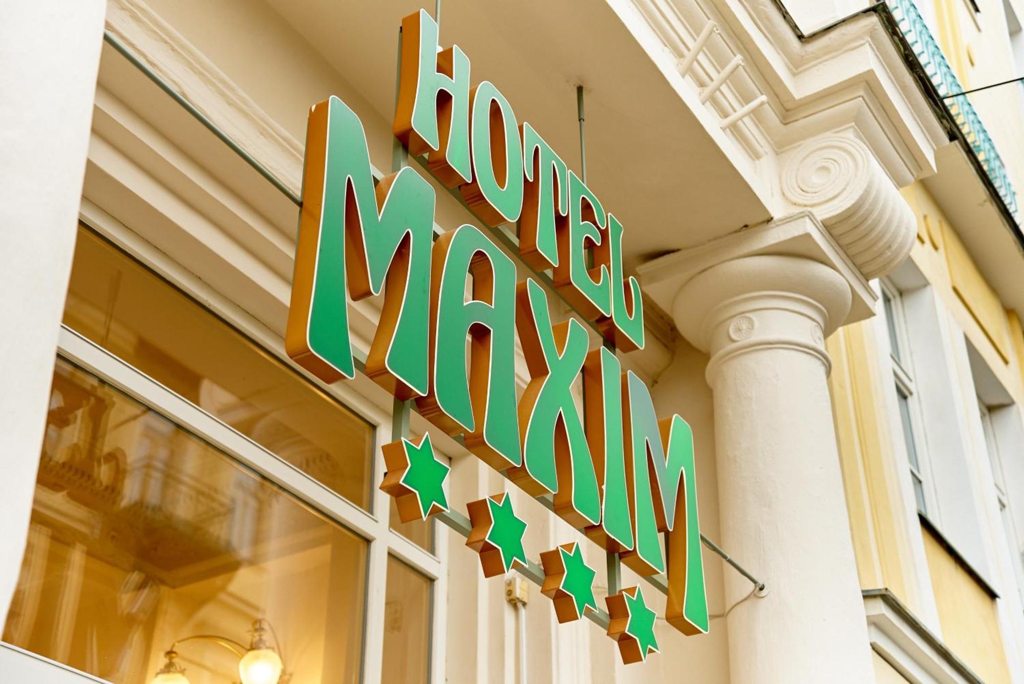 Hotel Maxim Marianske Lazne Exterior photo